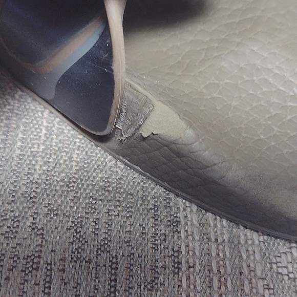 Valentino Garavani Camo Slides - Picture 9 of 16